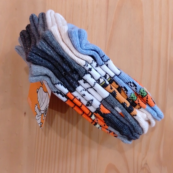 Snoopy Halloween Kids Socks 5 pairs 4 - 7 - Picture 2 of 5